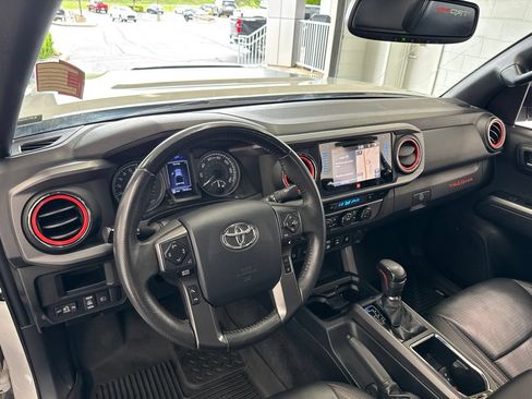 Used 2019 Toyota Tacoma TRD Pro AWD/4WD image 17