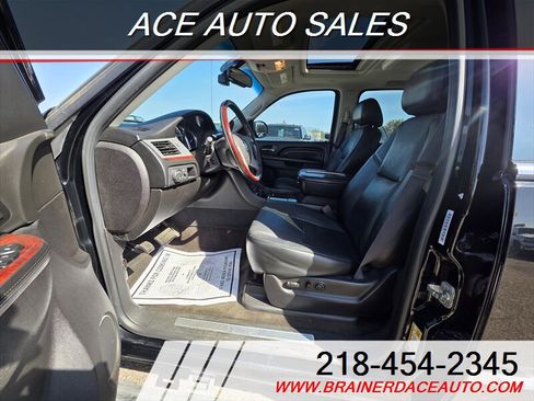 Used 2013 Cadillac Escalade EXT Premium AWD/4WD image 9