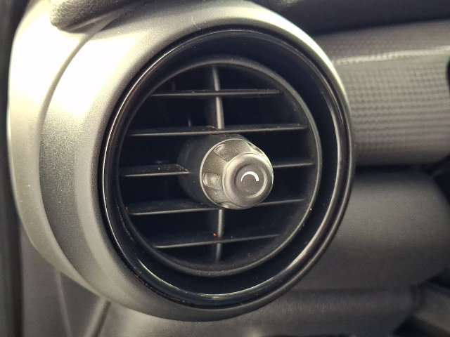 Used 2016 MINI Cooper 4-Door Hardtop FWD image 30