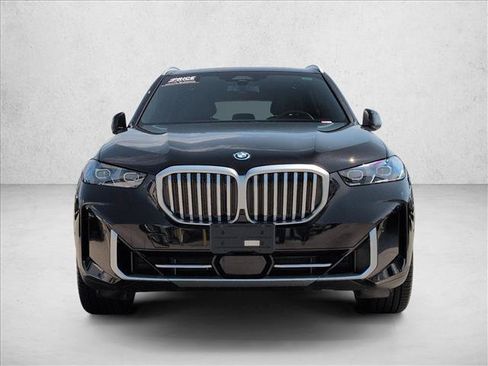 Used 2026 BMW X5 xDrive50e AWD/4WD image 2