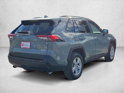 Used 2020 Toyota RAV4 XLE image 5