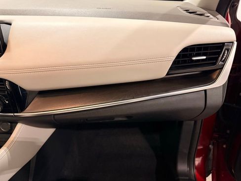 Used 2021 Nissan Rogue SL w/ Premium Package image 29