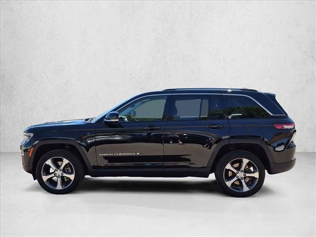 Used 2023 Jeep Grand Cherokee 4WD 4xe image 9