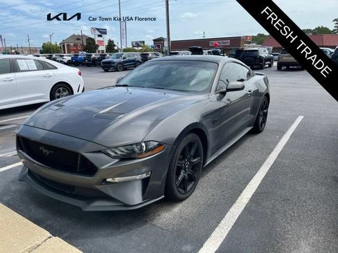 Used 2018 Ford Mustang GT Premium w/ Black Accent Package RWD image 4