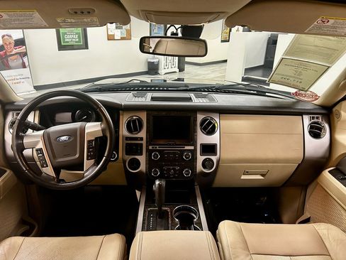 Used 2017 Ford Expedition EL Limited image 10