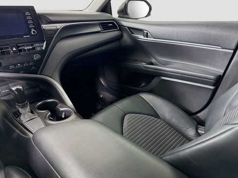Certified 2021 Toyota Camry SE FWD image 21