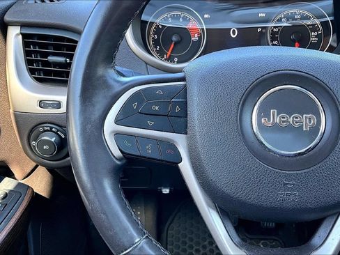 Certified 2016 Jeep Cherokee Trailhawk w/ Leather Interior Group AWD/4WD image 6