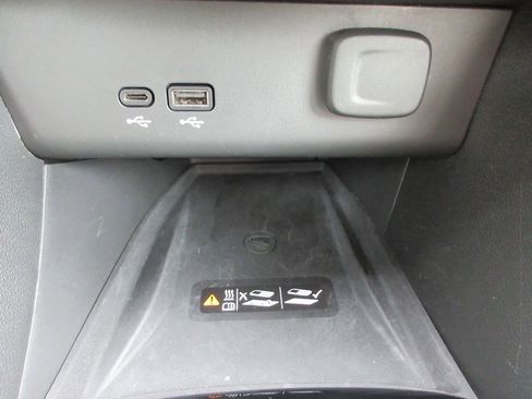 Certified 2024 Buick Encore GX Sport Touring w/ Advanced Technology Package image 31