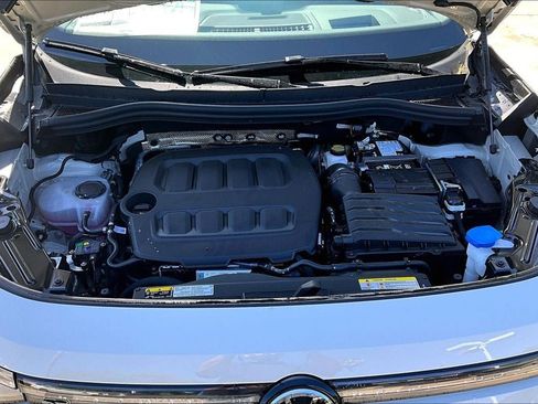 New 2026 Volkswagen Tiguan SE R-Line FWD image 31