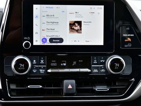 Certified 2024 Toyota Highlander LE image 23