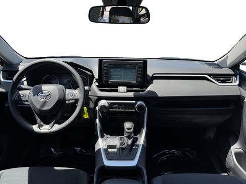 Used 2020 Toyota RAV4 LE w/ Carpet Mat Package FWD image 10