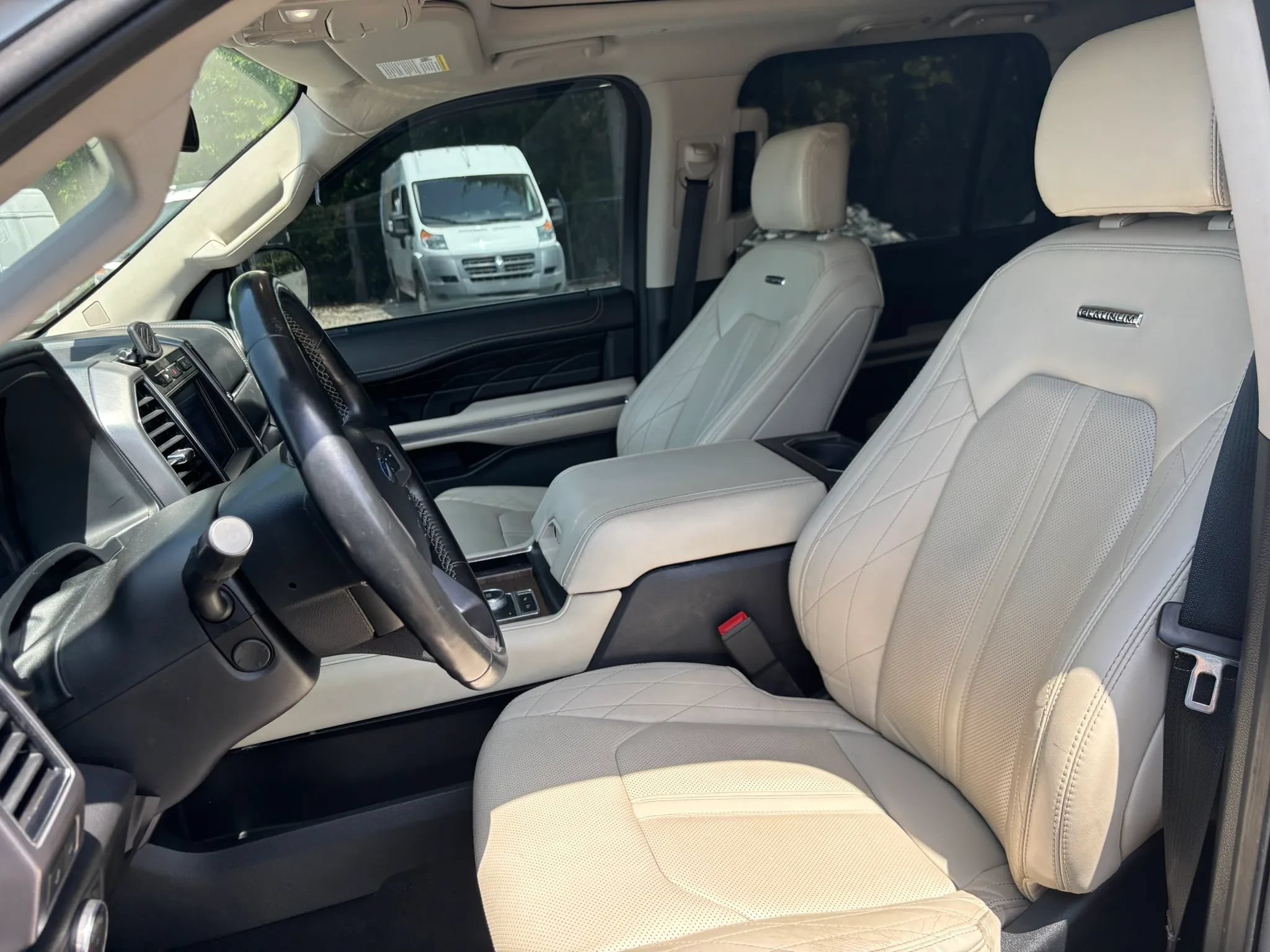 Used 2020 Ford Expedition Platinum AWD/4WD image 12