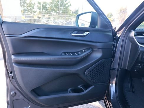 New 2026 Jeep Grand Cherokee L Laredo AWD/4WD image 13