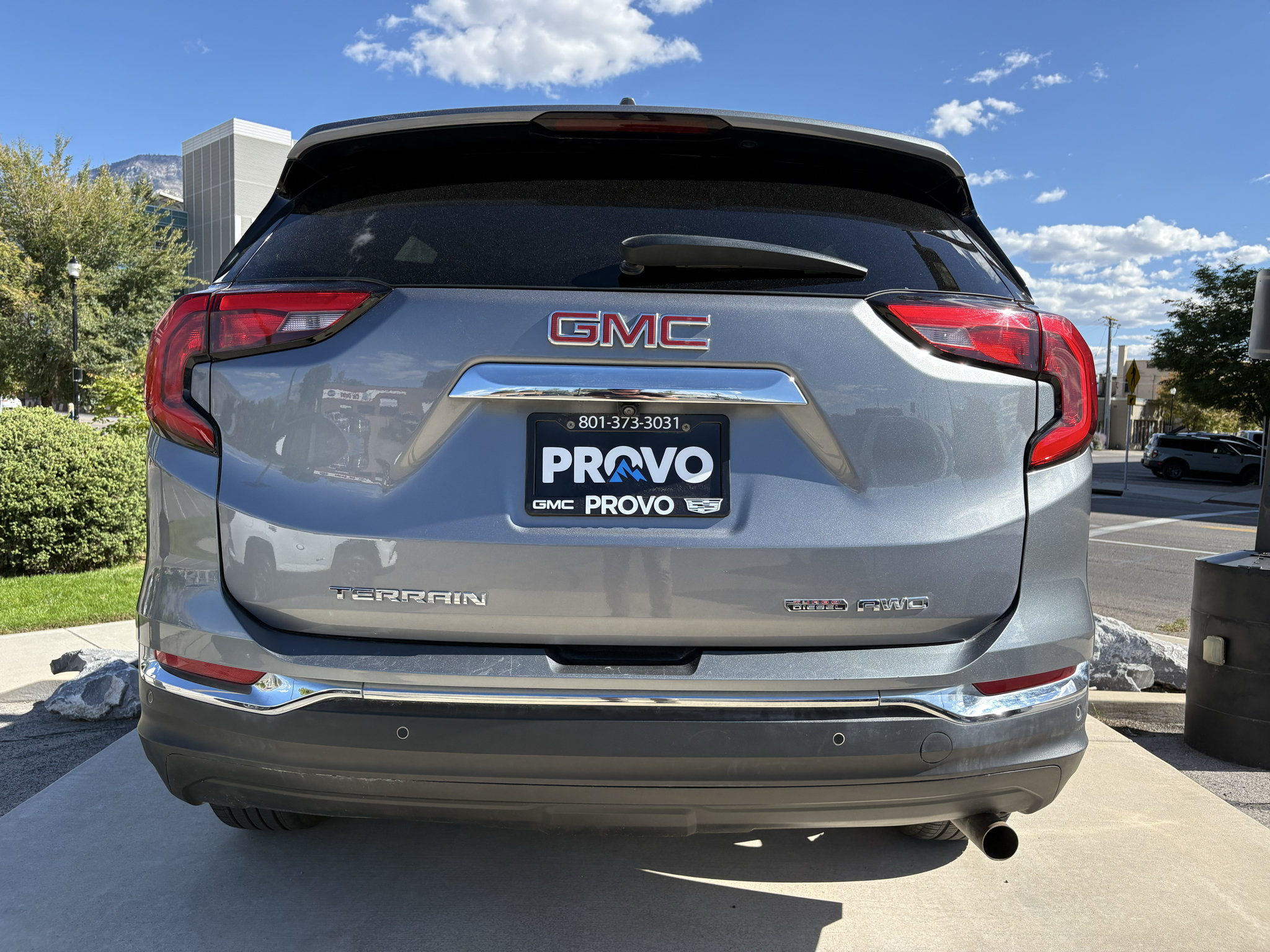 Used 2019 GMC Terrain SLT w/ Infotainment Package II AWD/4WD image 6