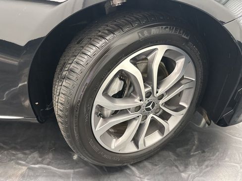 Used 2017 Mercedes-Benz C 300 Sedan image 31