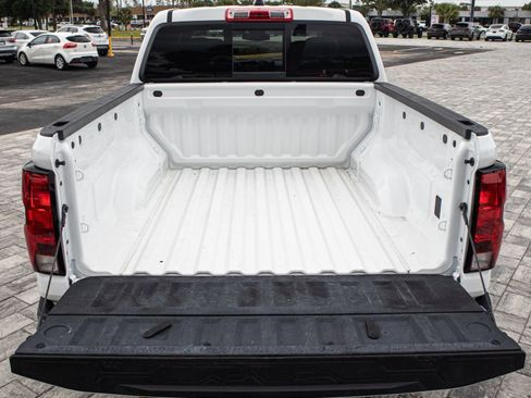 Used 2025 Chevrolet Colorado W/T RWD image 7