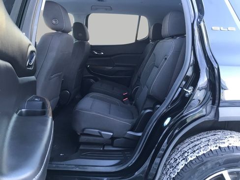 Used 2023 GMC Acadia SLE w/ Driver Convenience Package image 17