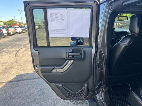 Used 2017 Jeep Wrangler Freedom Edition AWD/4WD image 18