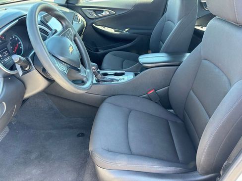 Used 2024 Chevrolet Malibu LT image 17