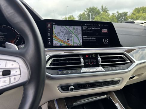 Used 2020 BMW X7 xDrive40i w/ Premium Package AWD/4WD image 30