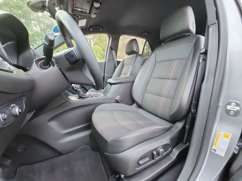 Certified 2024 Chevrolet Equinox RS image 23