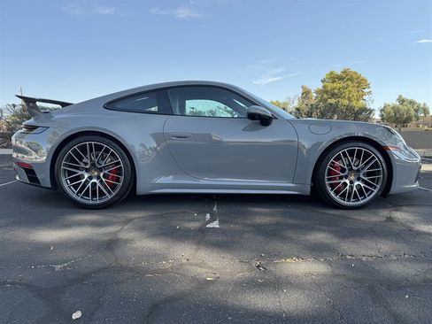 Used 2024 Porsche 911 Carrera 4S w/ Premium Package AWD/4WD image 33