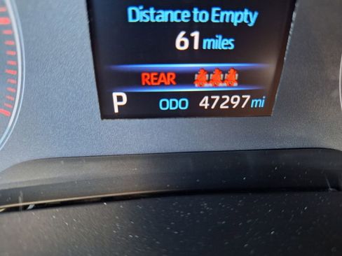 Used 2023 Toyota Corolla LE image 19