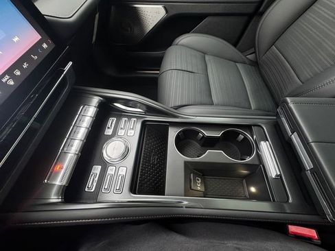 New 2026 Lincoln Nautilus Reserve image 23