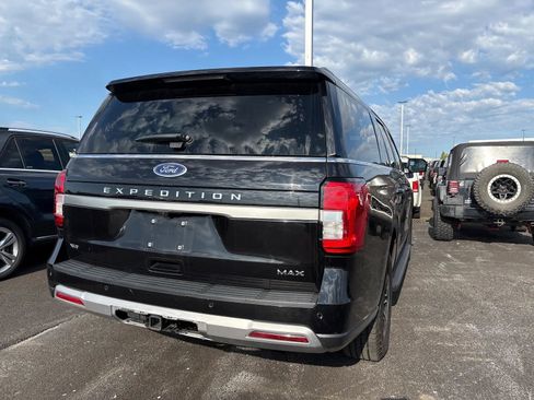 Used 2024 Ford Expedition Max XLT AWD/4WD image 5