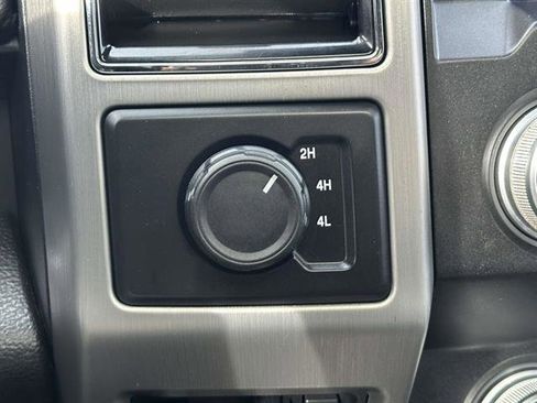 Used 2021 Ford F450 Platinum w/ FX4 Off-Road Package image 21
