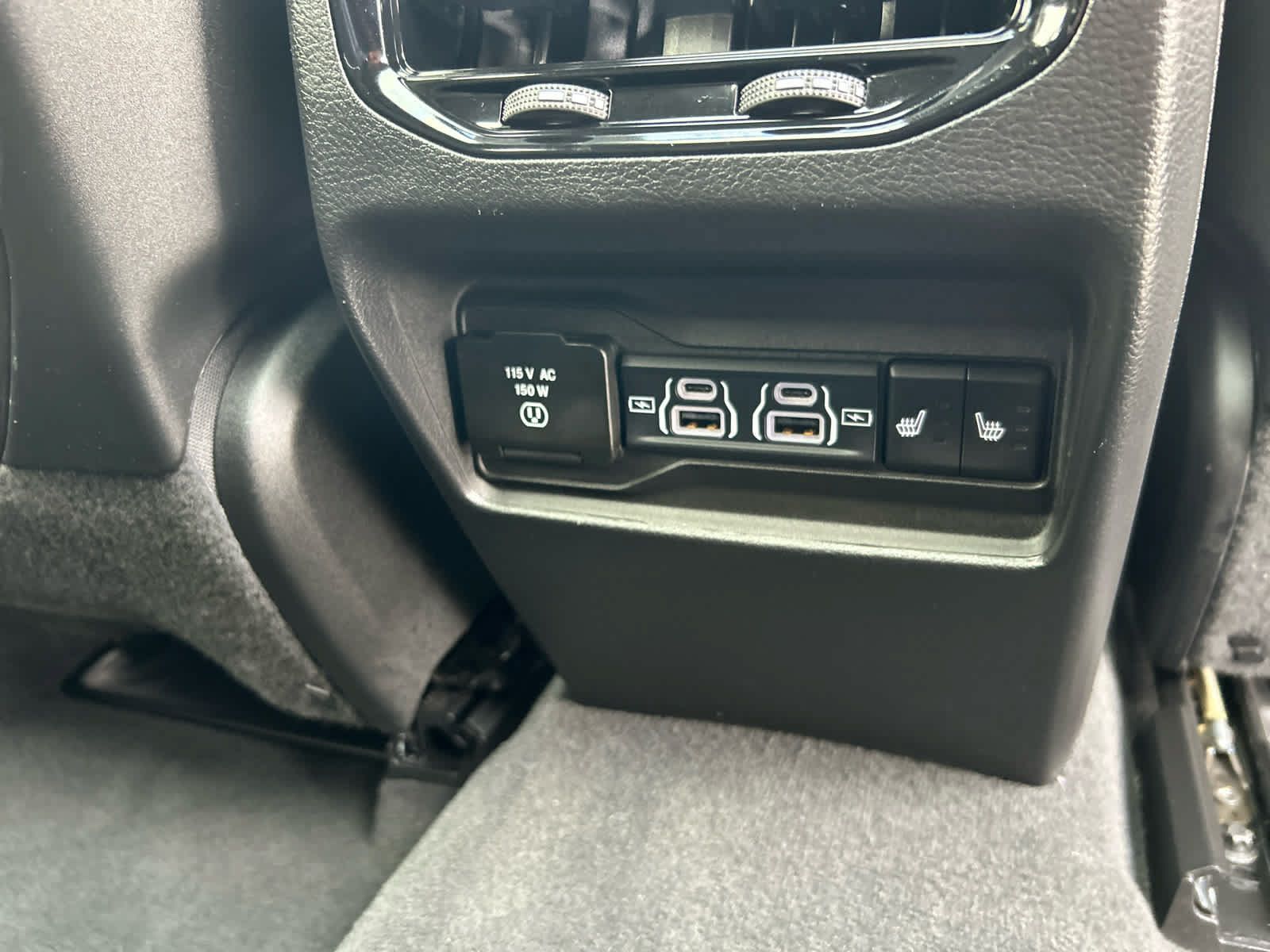 Used 2023 Jeep Grand Cherokee Limited w/ Luxury Tech Group II AWD/4WD image 28