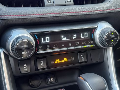 Certified 2025 Toyota RAV4 XSE image 25