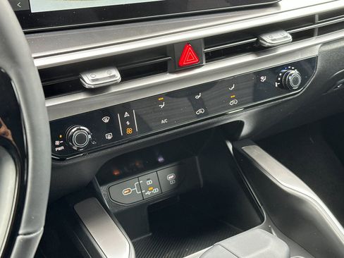 New 2026 Kia Sorento LX image 21