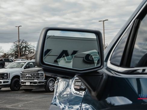 Used 2024 GMC Sierra 1500 Denali image 8