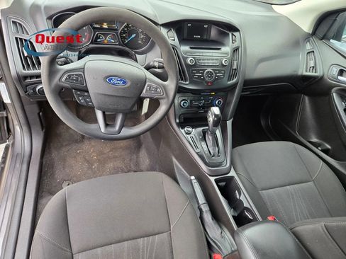 Used 2016 Ford Focus SE FWD image 25