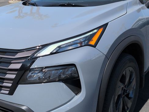 New 2026 Nissan Rogue SV FWD image 8