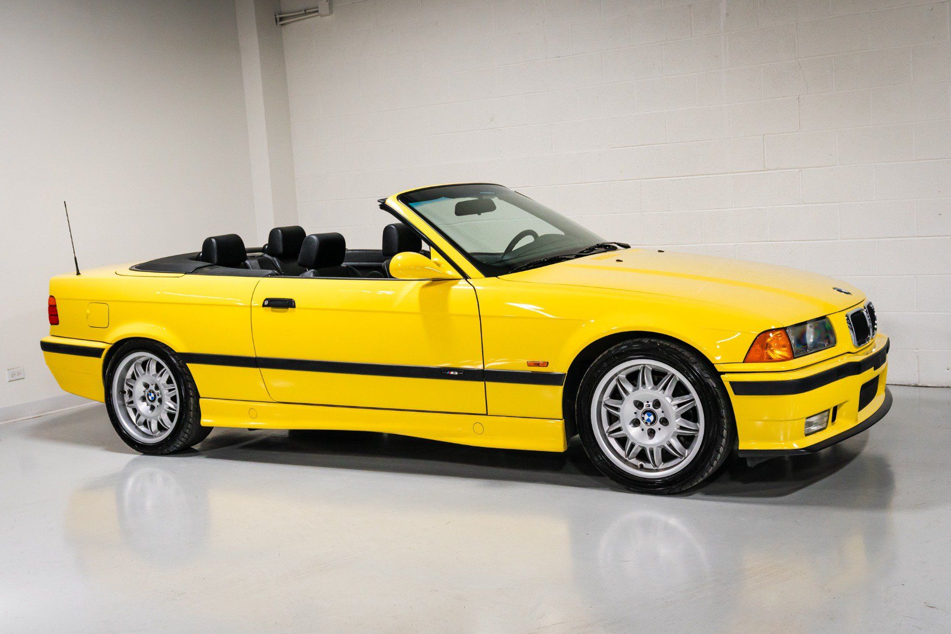 Used 1999 BMW M3 Convertible RWD image 1