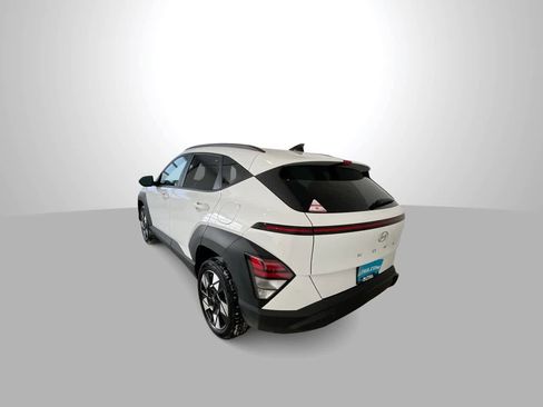 Used 2025 Hyundai Kona SEL image 6