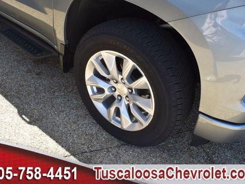 Used 2025 Chevrolet Silverado 1500 Custom image 12