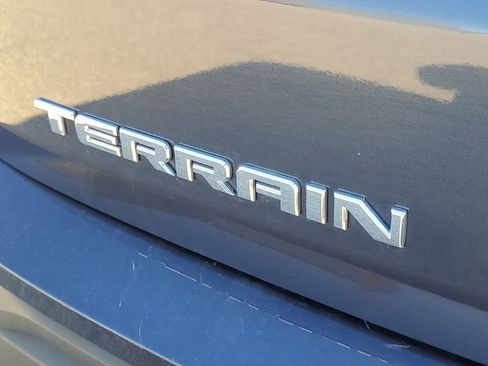 Used 2018 GMC Terrain SLE w/ Driver Convenience Package image 6