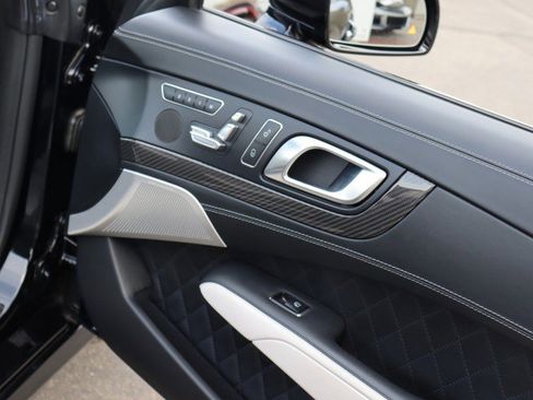 Used 2015 Mercedes-Benz SL 63 AMG image 43