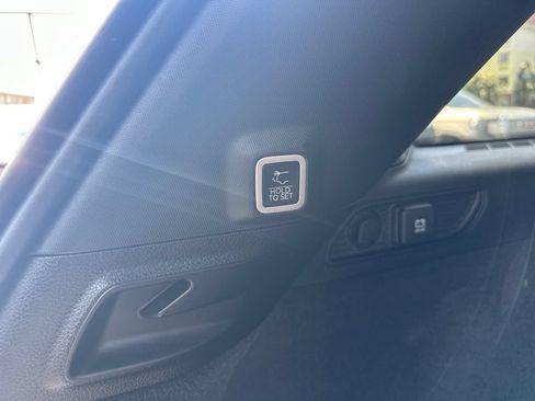 Used 2023 Jeep Grand Cherokee Overland w/ Luxury Tech Group IV RWD image 19