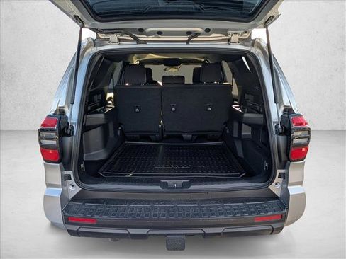 Used 2025 Toyota 4Runner SR5 image 6