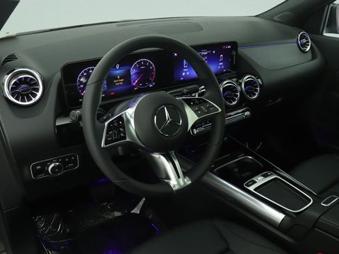 New 2026 Mercedes-Benz GLA 250 image 4