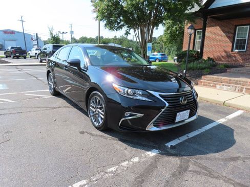 Used 2018 Lexus ES 350 w/ Premier Package FWD image 11
