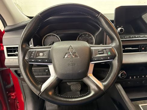 Used 2024 Mitsubishi Outlander SE AWD/4WD image 33