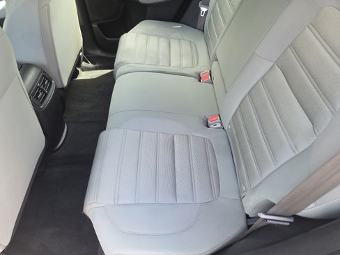 Used 2018 Honda CR-V LX image 19