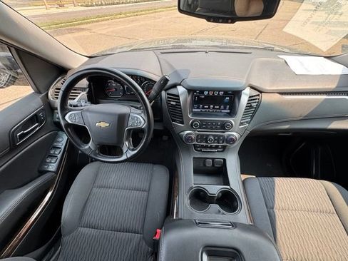Used 2019 Chevrolet Tahoe LS AWD/4WD image 17