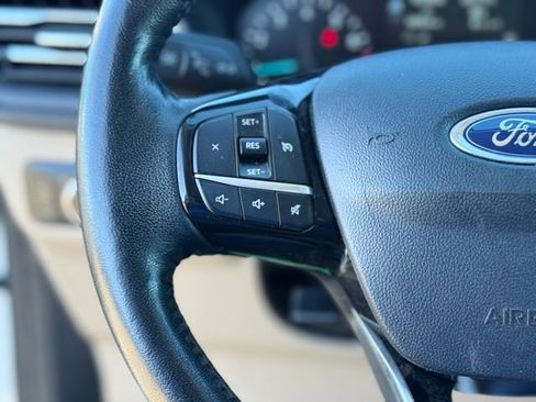 Used 2021 Ford Escape SEL image 25