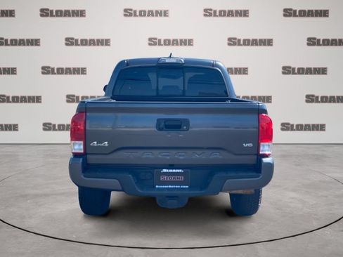Used 2017 Toyota Tacoma SR w/ Tow Package AWD/4WD image 4